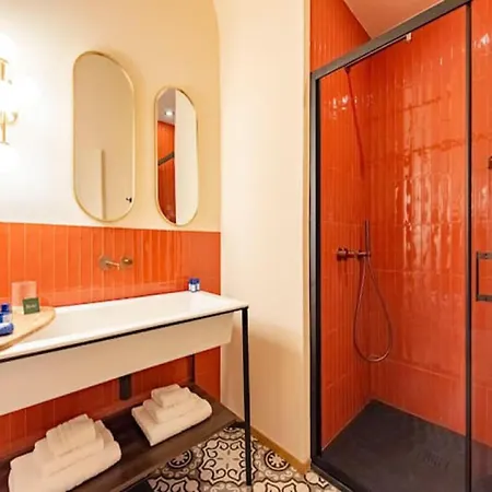 Lejlighed Charming In Historic Front Sea With Free Parking, Near Portofino
