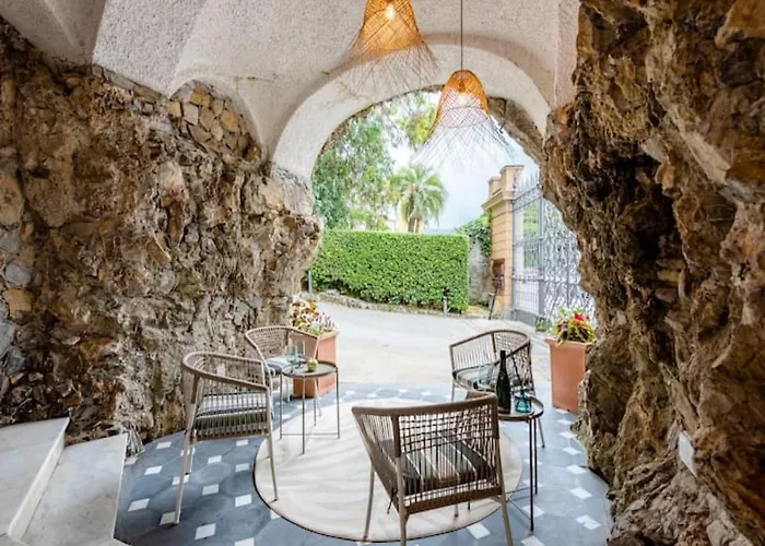 Charming In Historic Front Sea With Free Parking, Near Portofino * Rapallo