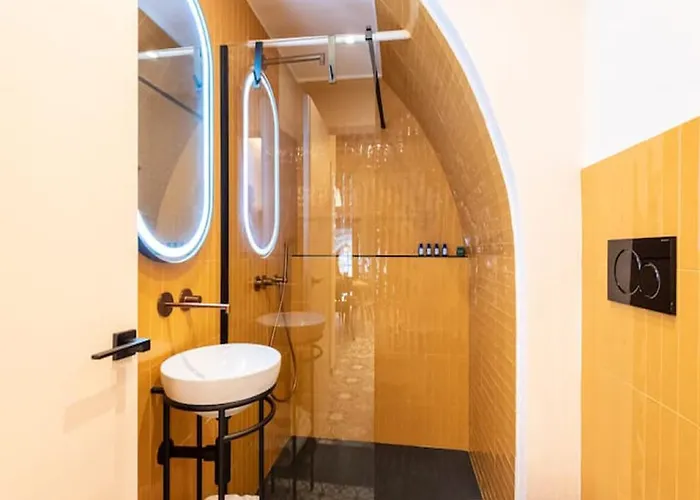 Charming In Historic Front Sea With Free Parking, Near Portofino