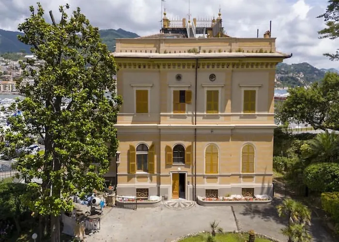 Charming In Historic Front Sea With Free Parking, Near Portofino Apartment *